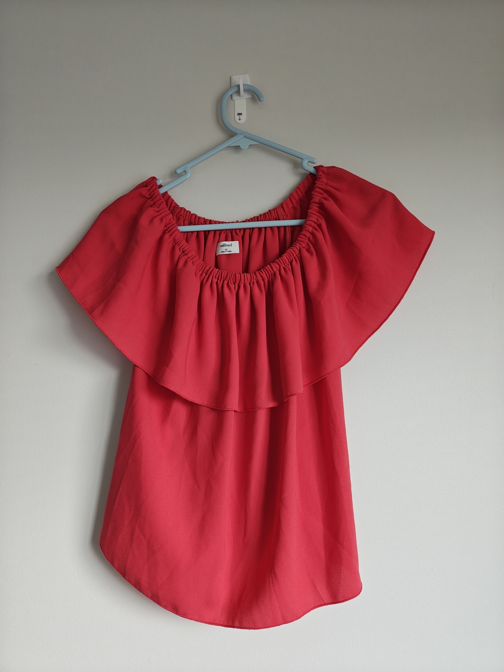 Wilfred Red Off-Shoulder Ruffle Top Ptp 17'' - Picture 2 of 16